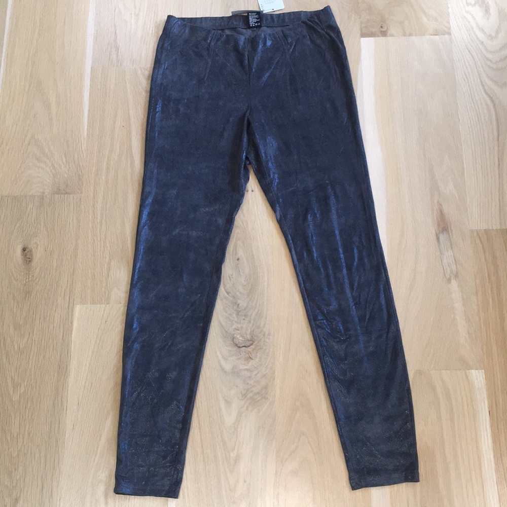 HUE  Graphite Shimmer Microsuede Leggings